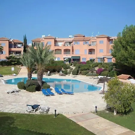 Limnaria Villas Ground Floor * Pafos