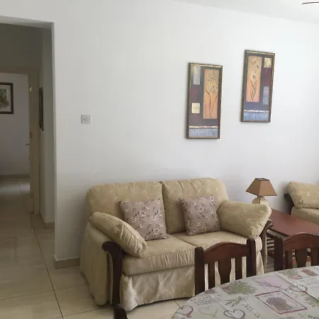 Limnaria Villas Ground Floor بافوس